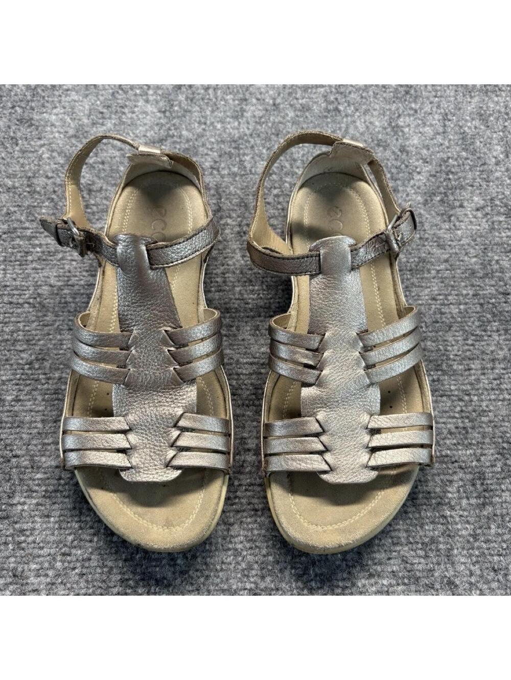 ECCO Women's Gold and Silver Sandal